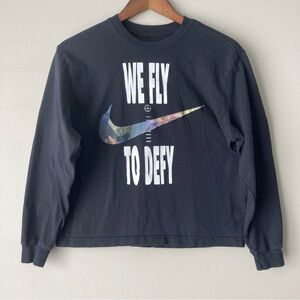 Nike Boxy Loose Fit Graphic Long Sleeve Tee Small